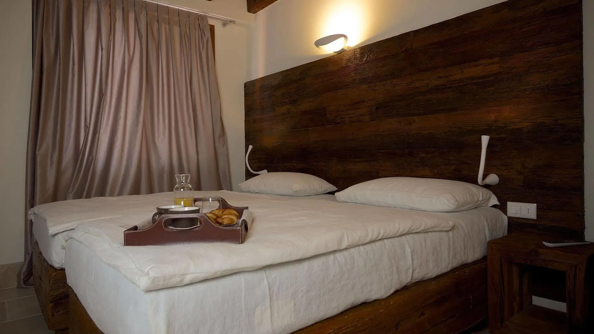 Hotel Antica Abbazia Borso del Grappa 3*,  Italy